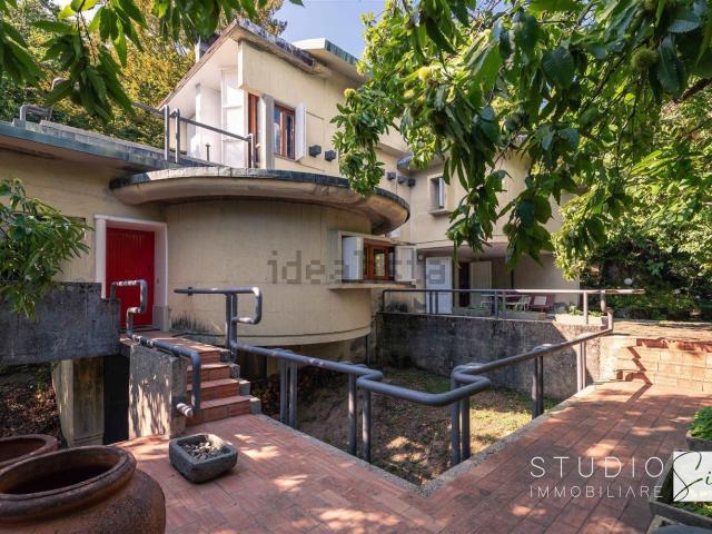 Case e ville in vendita di 240 m² in Via di Sammommè alla Collina