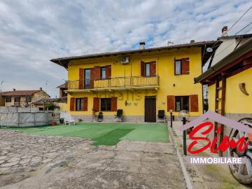 Case e ville in vendita di 240 m² in Via San Martino