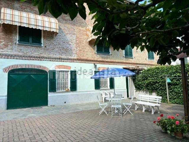 Case e ville in vendita di 240 m² in Via Roma