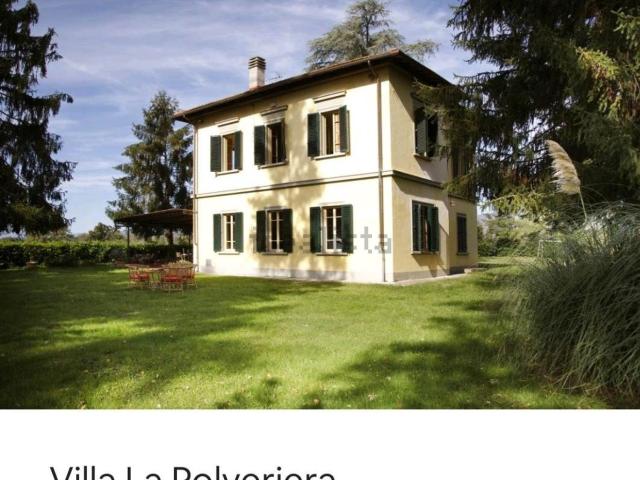Case e ville in vendita di 240 m² in Via Roma