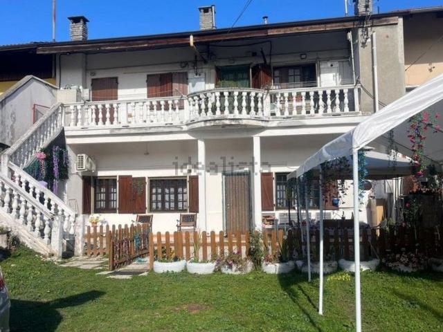 Villetta bifamiliare in vendita di 240 m² in Vicolo Forno