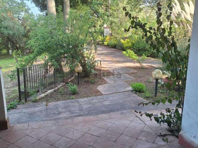 Case e ville in vendita di 240 m² in Località Valdaro
