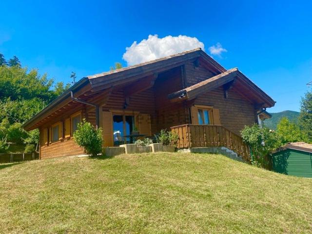Case e ville in vendita di 240 m² in Località Passo Cisa, 98