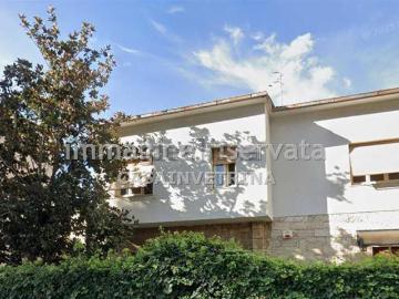 Case e ville in vendita di 240 m² in Piazza Albegna