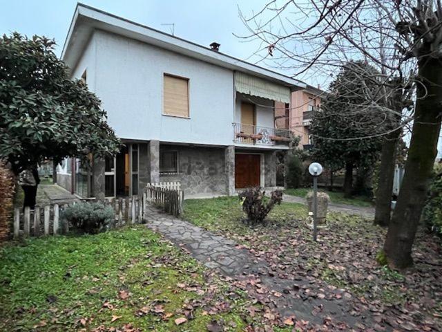 Case e ville in vendita di 240 m² in Strada Vecchia
