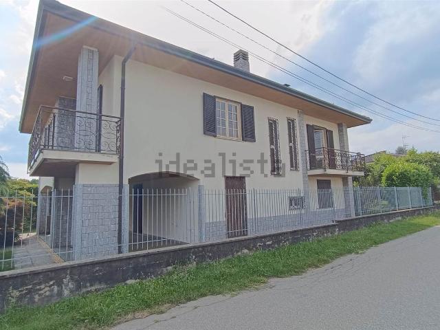 Case e ville in vendita di 241 m²