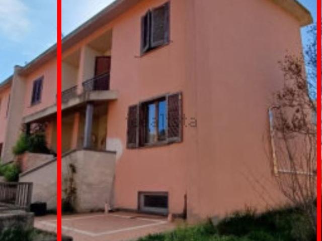 Case e ville in vendita di 241 m² in Via del Campo Sportivo