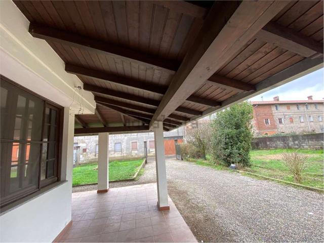 Case e ville in vendita di 241 m² in Via Prazzone, 11