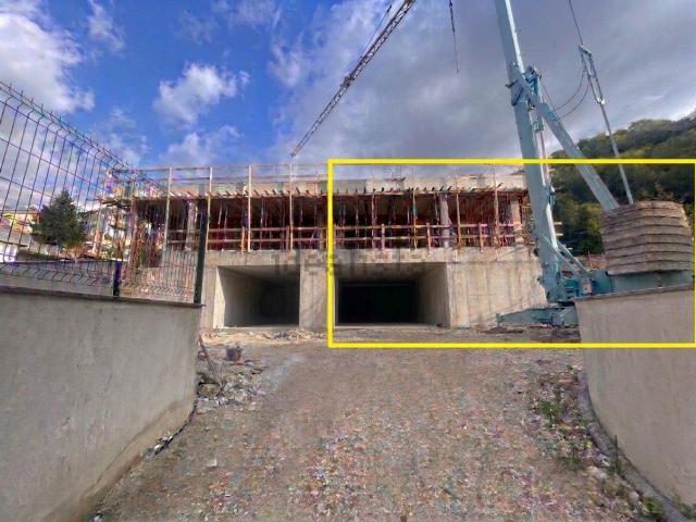 Case e ville in vendita di 242 m² in Via San Francesco