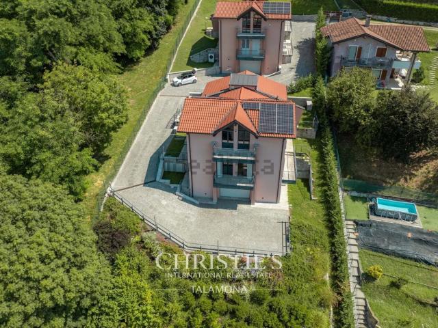 Case e ville in vendita di 242 m² in Vicolo dei Signori