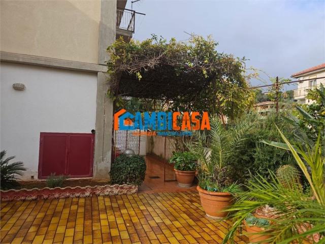 Case e ville in vendita di 243 m²