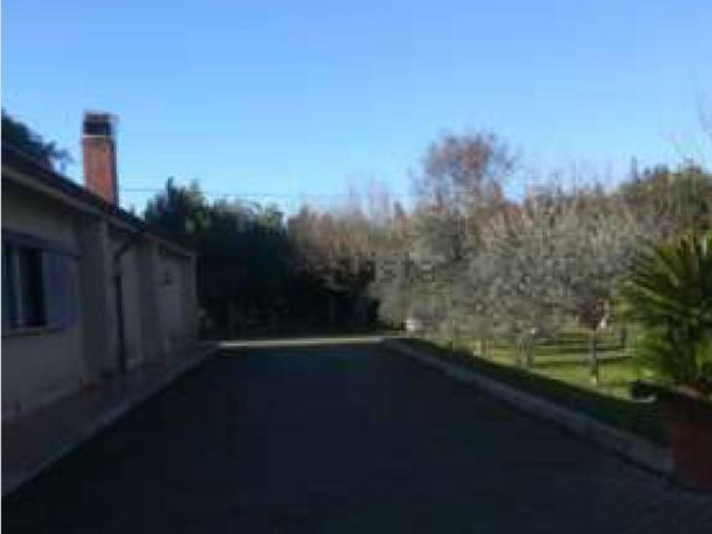 Case e ville in vendita di 243 m² in Via Vittorio Emanuele