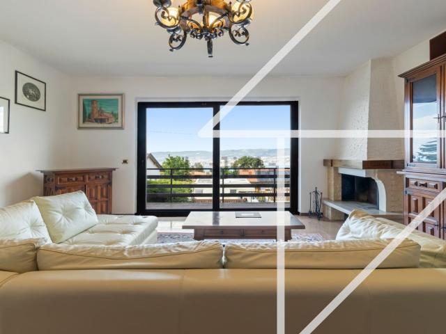 Case e ville in vendita di 243 m² in Strada per Chiampore, 43