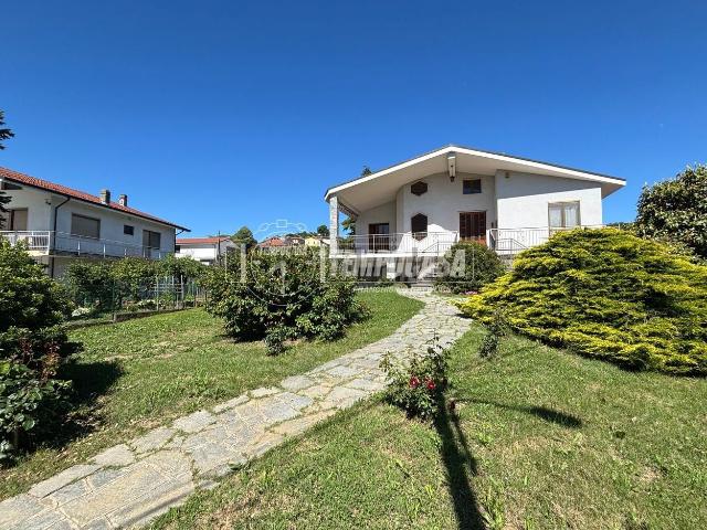 Case e ville in vendita di 245 m²