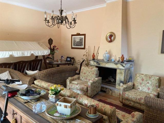 Case e ville in vendita di 245 m²