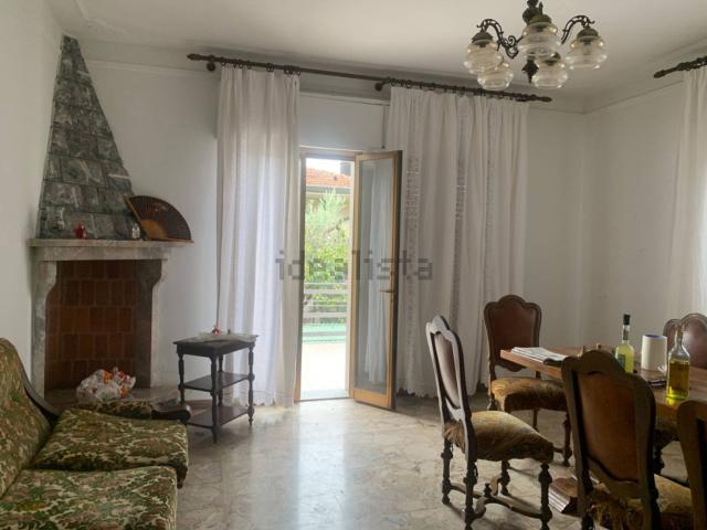 Case e ville in vendita di 245 m² in Via Ceppeto, 17