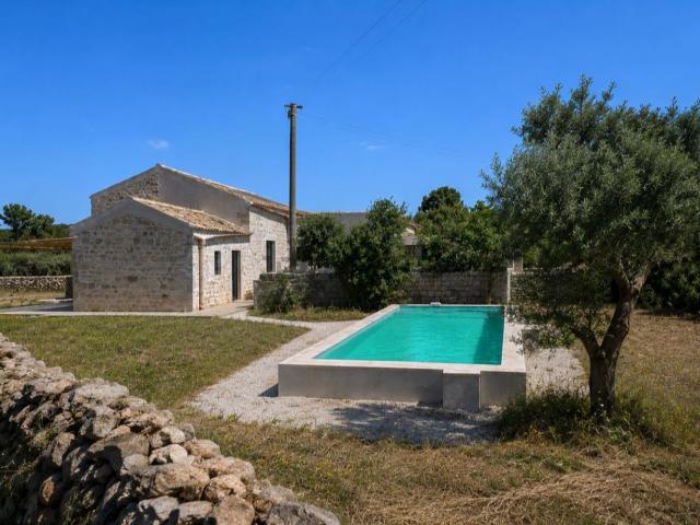 Case e ville in vendita di 245 m² in Contrada Magazzinacci