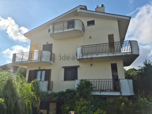 Case e ville in vendita di 245 m² in Località Malfone
