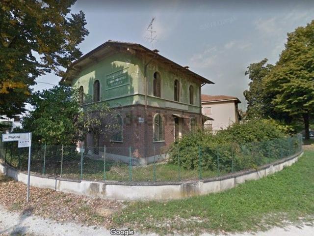 Case e ville in vendita di 246 m² in Via Molini, 22