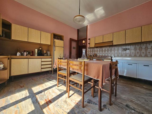 Case e ville in vendita di 246 m² in Via San Giovanni Bosco