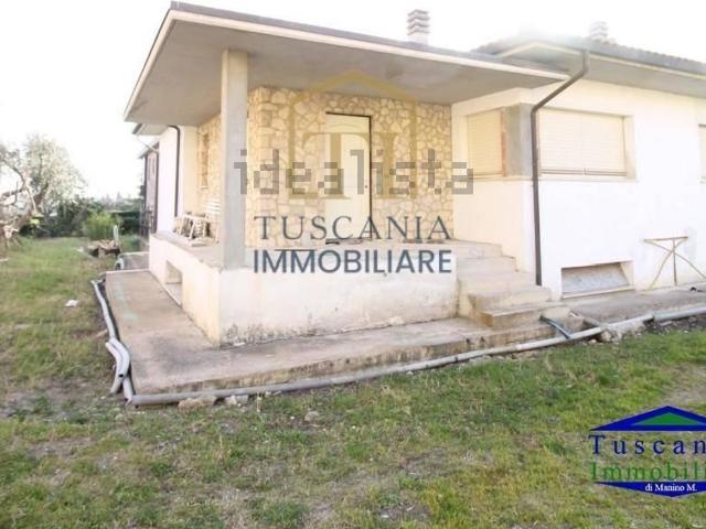 Case e ville in vendita di 246 m² in Strada Provinciale 47