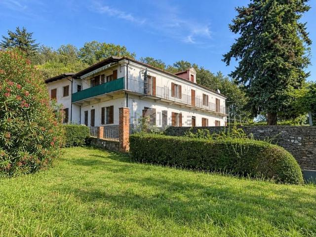 Case e ville in vendita di 247 m² in Via San Lorenzo, 35