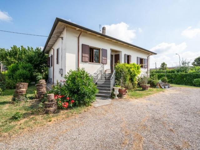 Case e ville in vendita di 247 m² in Via Pietro Molardi, 15