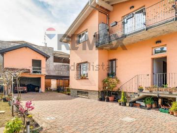 Case e ville in vendita di 248 m²