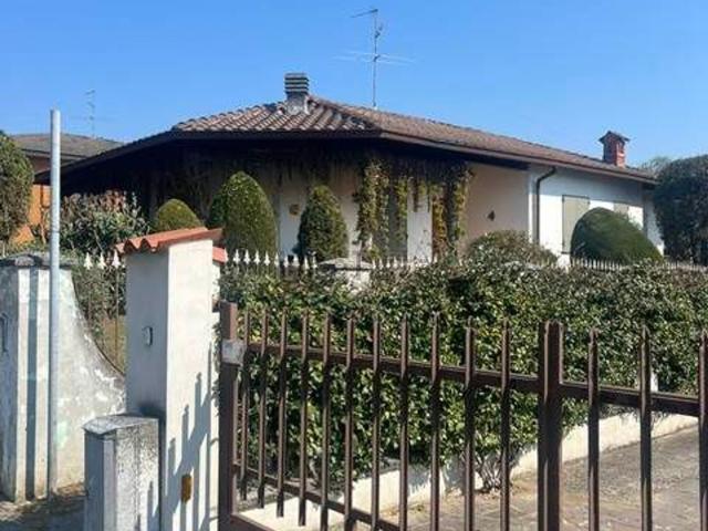 Case e ville in vendita di 248 m²