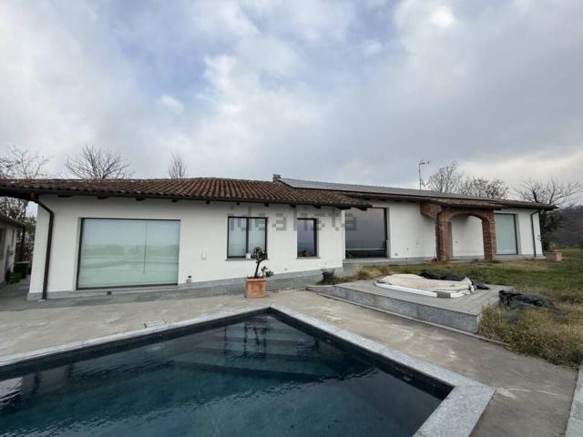 Case e ville in vendita di 248 m² in Strada Madonna dei Monti