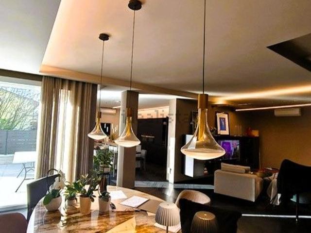 Case e ville in vendita di 249 m²