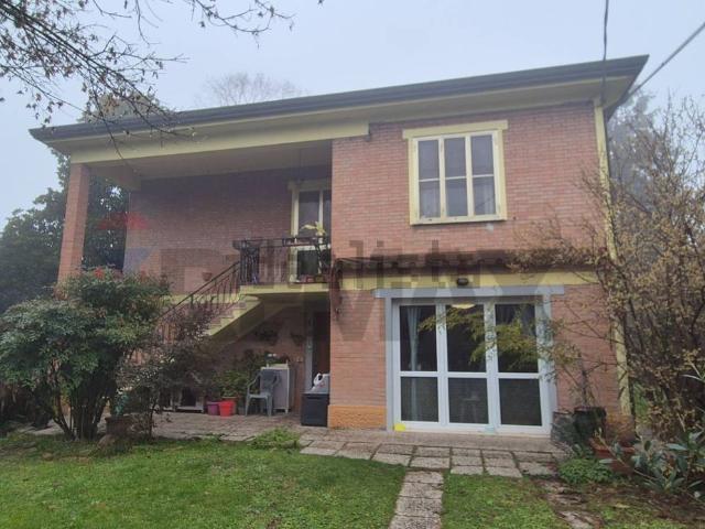 Case e ville in vendita di 249 m² in Via Santa Margherita, 22