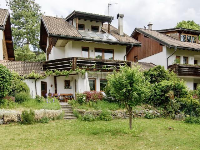 Case e ville in vendita di 249 m² in Via Prà delle Suore