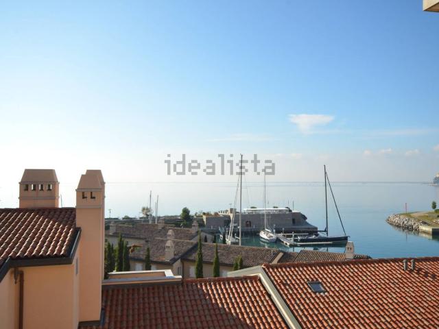 Case e ville in vendita di 250 m²
