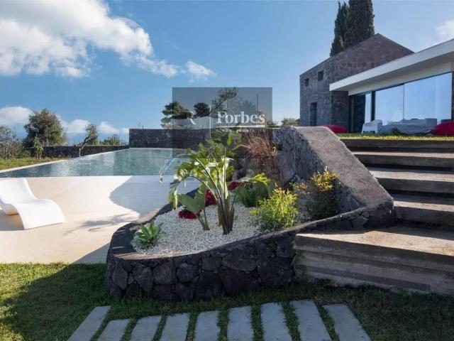 Case e ville in vendita di 250 m²