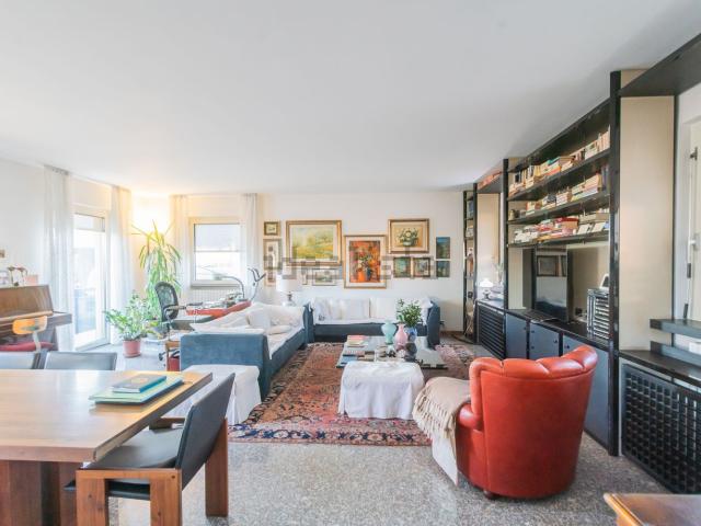 Case e ville in vendita di 250 m²