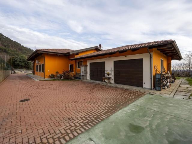 Case e ville in vendita di 250 m²