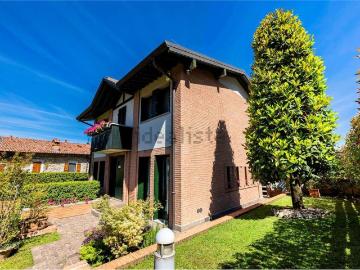 Case e ville in vendita di 250 m²