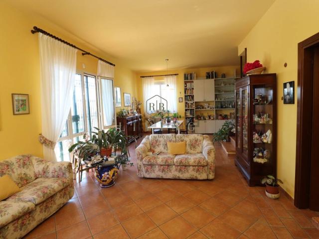 Case e ville in vendita di 250 m²