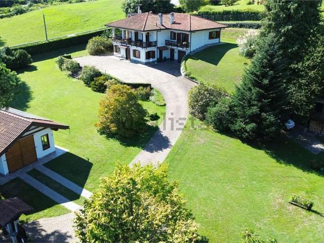 Case e ville in vendita di 250 m²