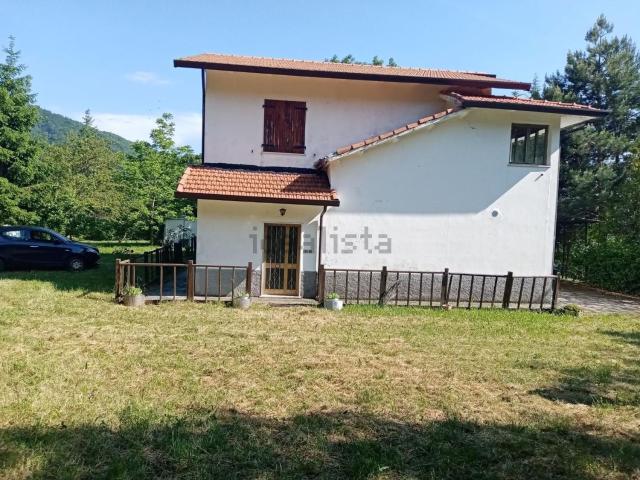 Case e ville in vendita di 250 m²