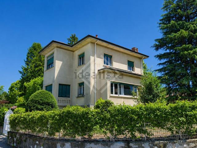 Case e ville in vendita di 250 m²