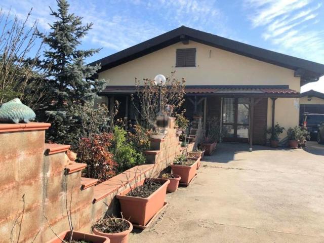 Case e ville in vendita di 250 m²
