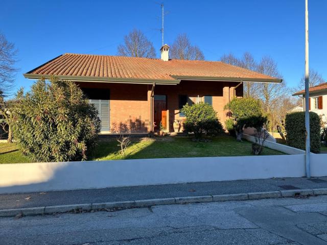 Case e ville in vendita di 250 m²