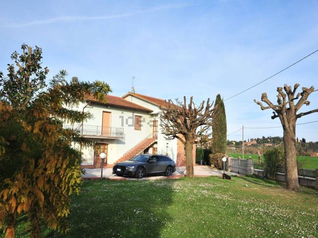Case e ville in vendita di 250 m²