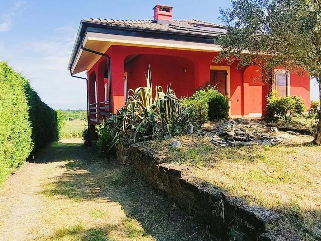 Case e ville in vendita di 250 m²