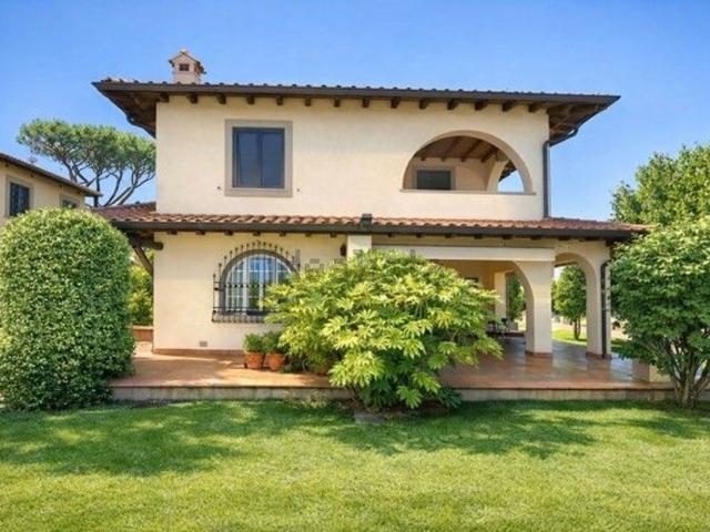Case e ville in vendita di 250 m²