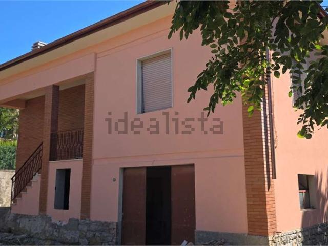 Case e ville in vendita di 250 m²