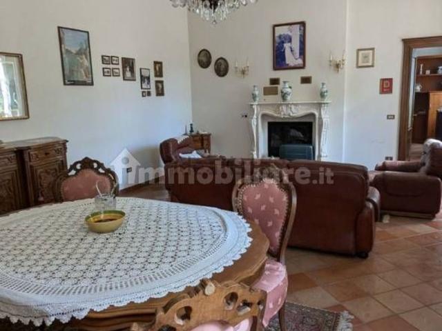 Case e ville in vendita di 250 m² in Via Corrente