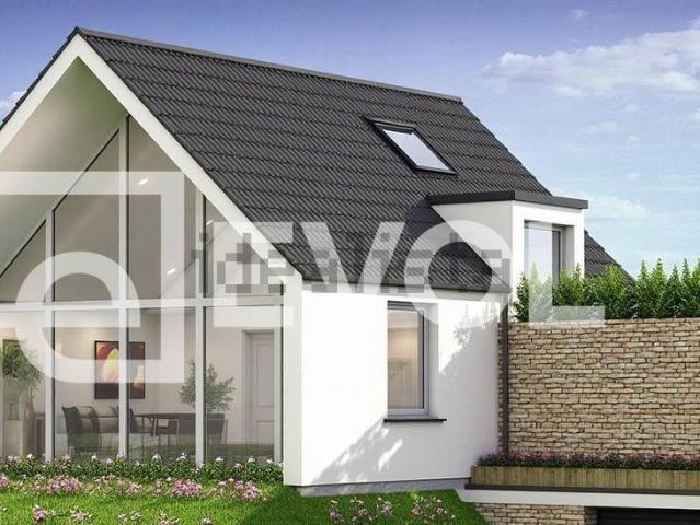 Case e ville in vendita di 250 m² in Via Alpi Giulie